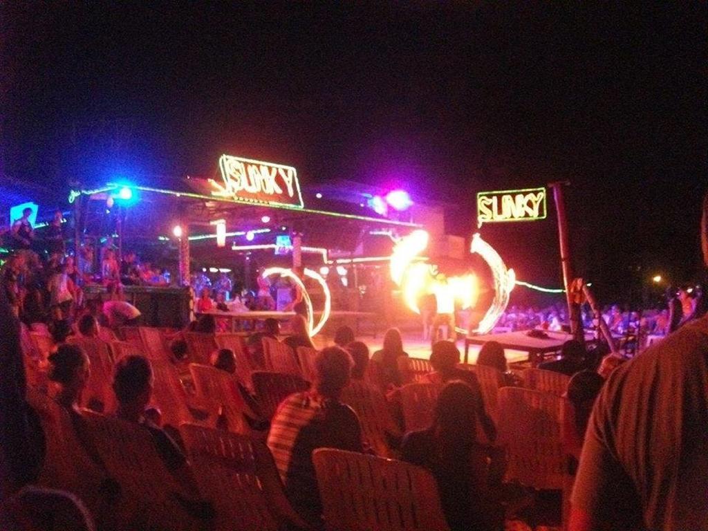 קו פי פי The Beacha Club Hotel מראה חיצוני תמונה
