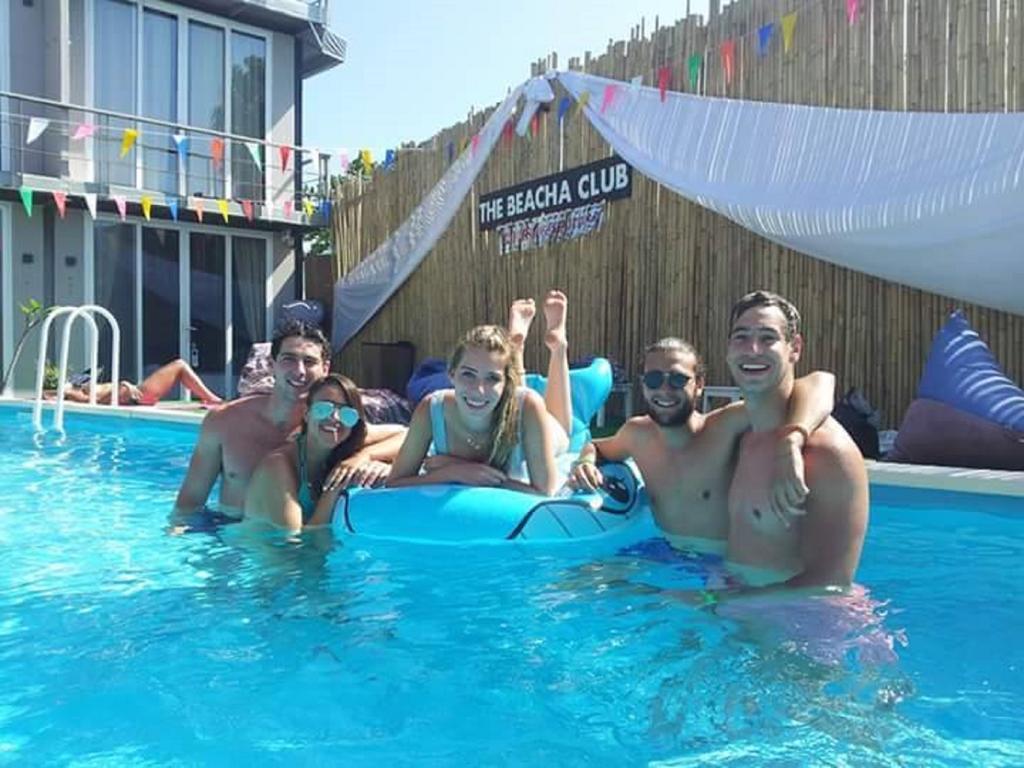 קו פי פי The Beacha Club Hotel מראה חיצוני תמונה